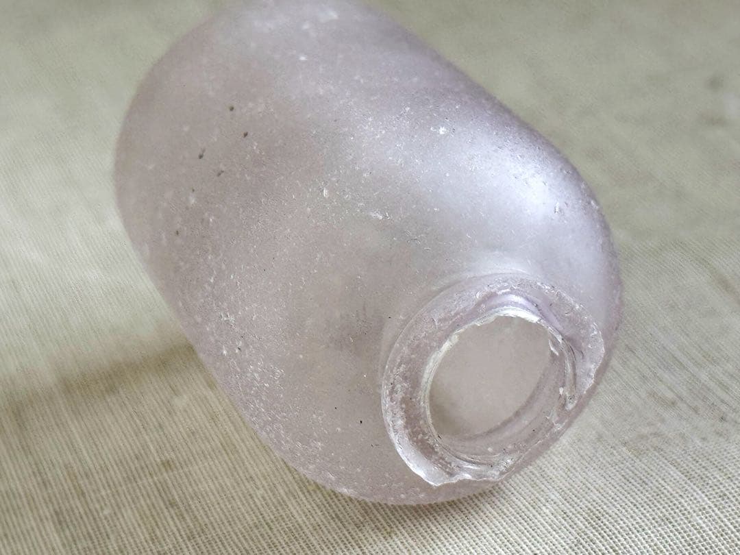 沖縄の海 奇跡の産物 ピンクのシーグラス瓶 激レア オブジェ シーグラスアート