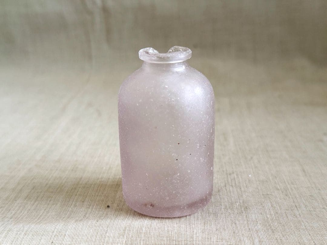 沖縄の海 奇跡の産物 ピンクのシーグラス瓶 激レア オブジェ シーグラスアート