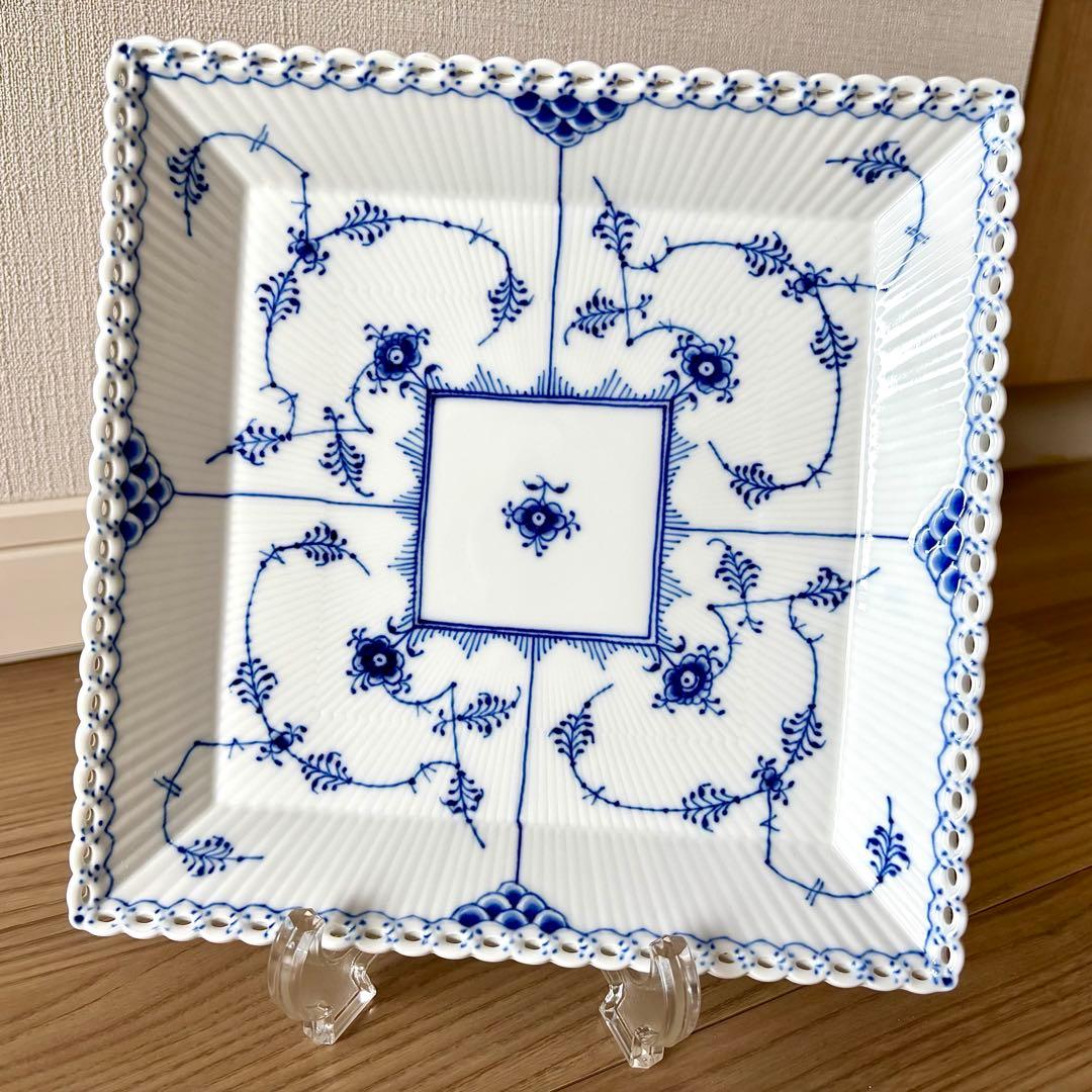 ロイヤルコペンハーゲン　ブルーフルーテッド フルレース プレート21cm