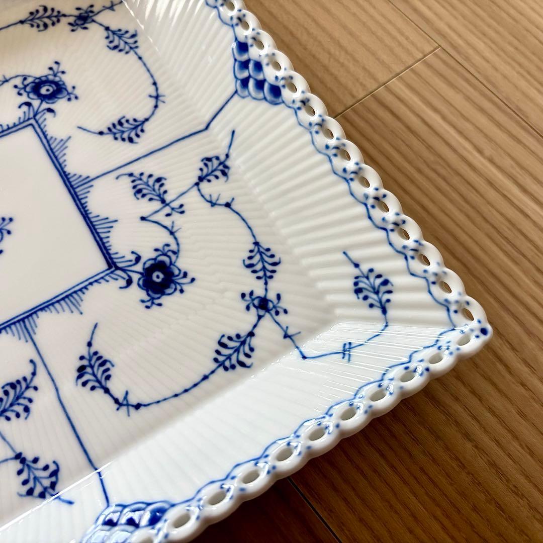 ロイヤルコペンハーゲン　ブルーフルーテッド フルレース プレート21cm