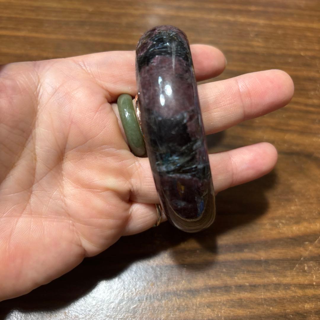 天然石くり抜き ヌーマイトインガーネット バングル ブレスレット