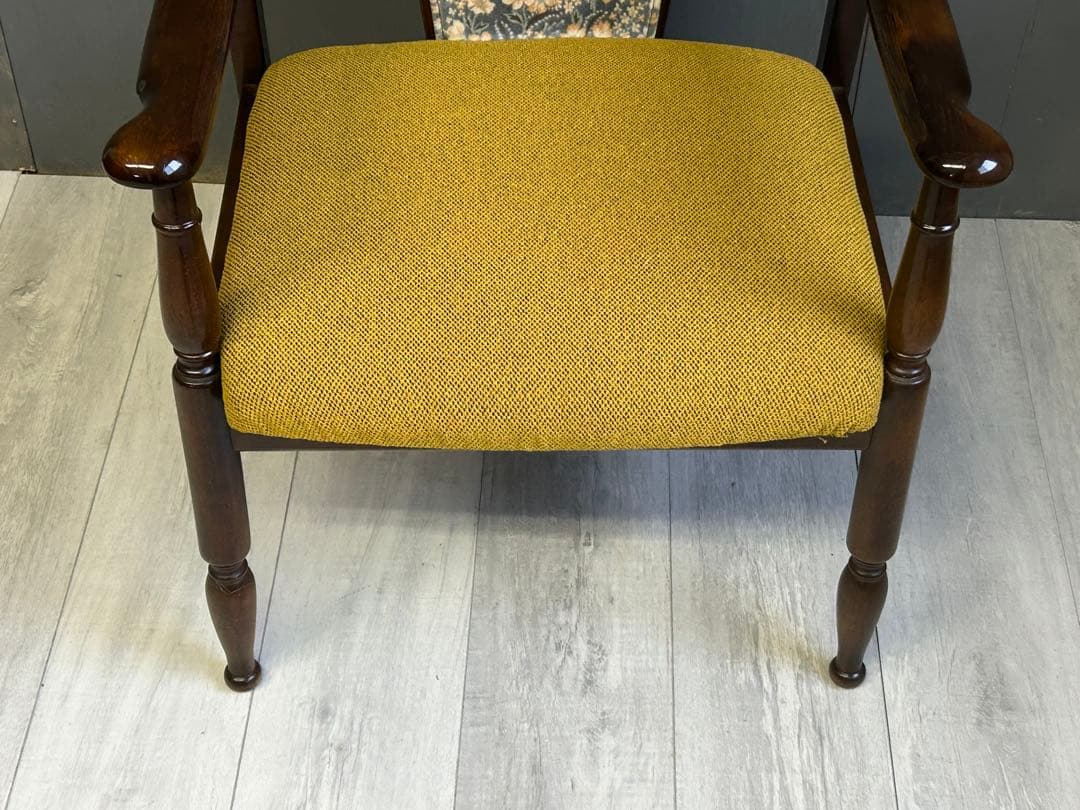 リメイク品　尾州生地　イエロー座面　カリモク　コロニアル　アームソファ　NI