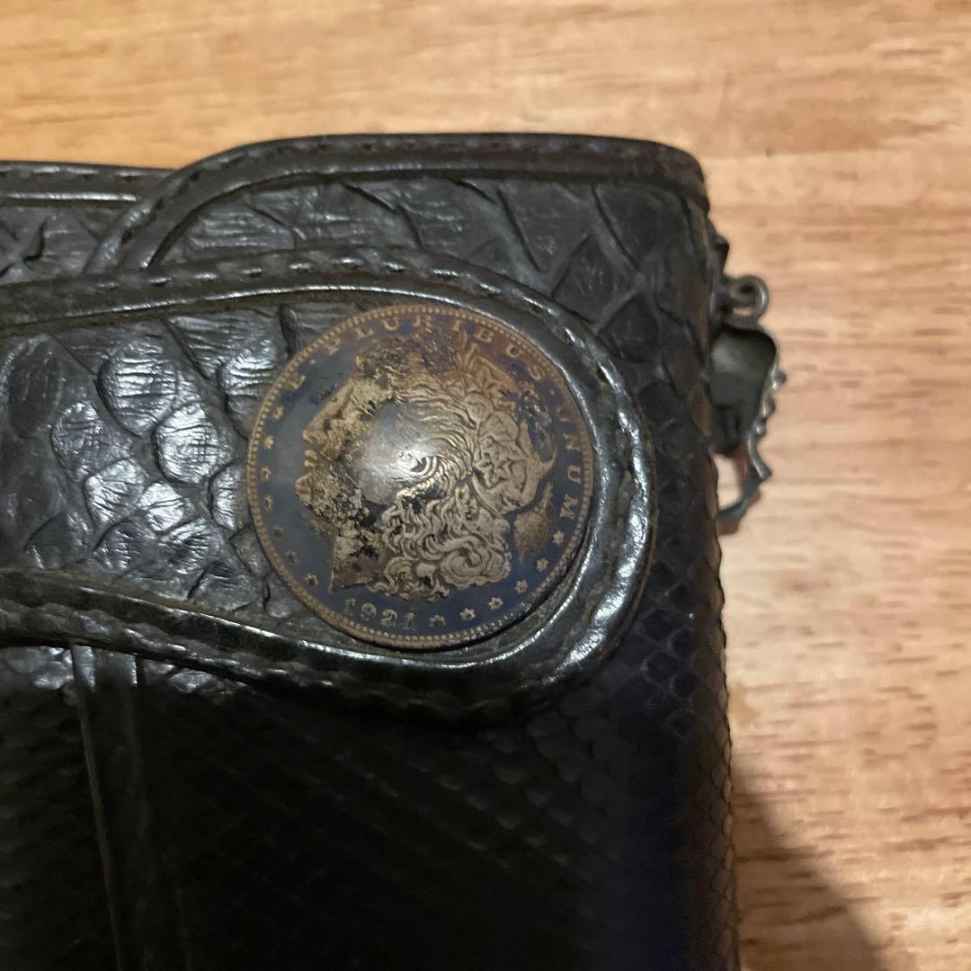 処分価格！！ヘビ皮 バイソン　ワンズワーカー　長財布
