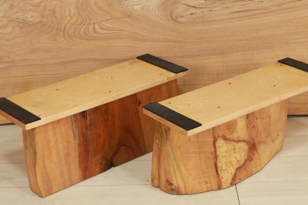 店頭展示品　１枚板　欅製　無垢材　和モダン　ローテーブル 天厚9㎝ BJ141