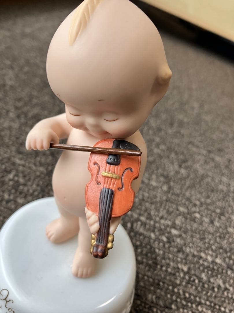 セキグチキューピー バイオリン フィギュア　オルゴール