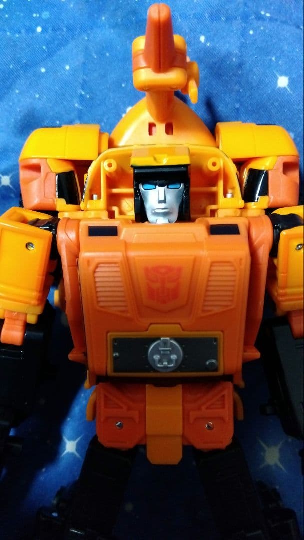 トランスフォーマーAOTP　サンドストーム