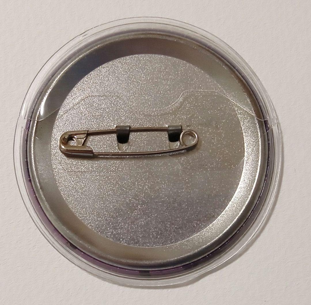 いれいす 缶バッジ第9弾 La Cre L Che Mor（らくら）初兎 - メルカリ