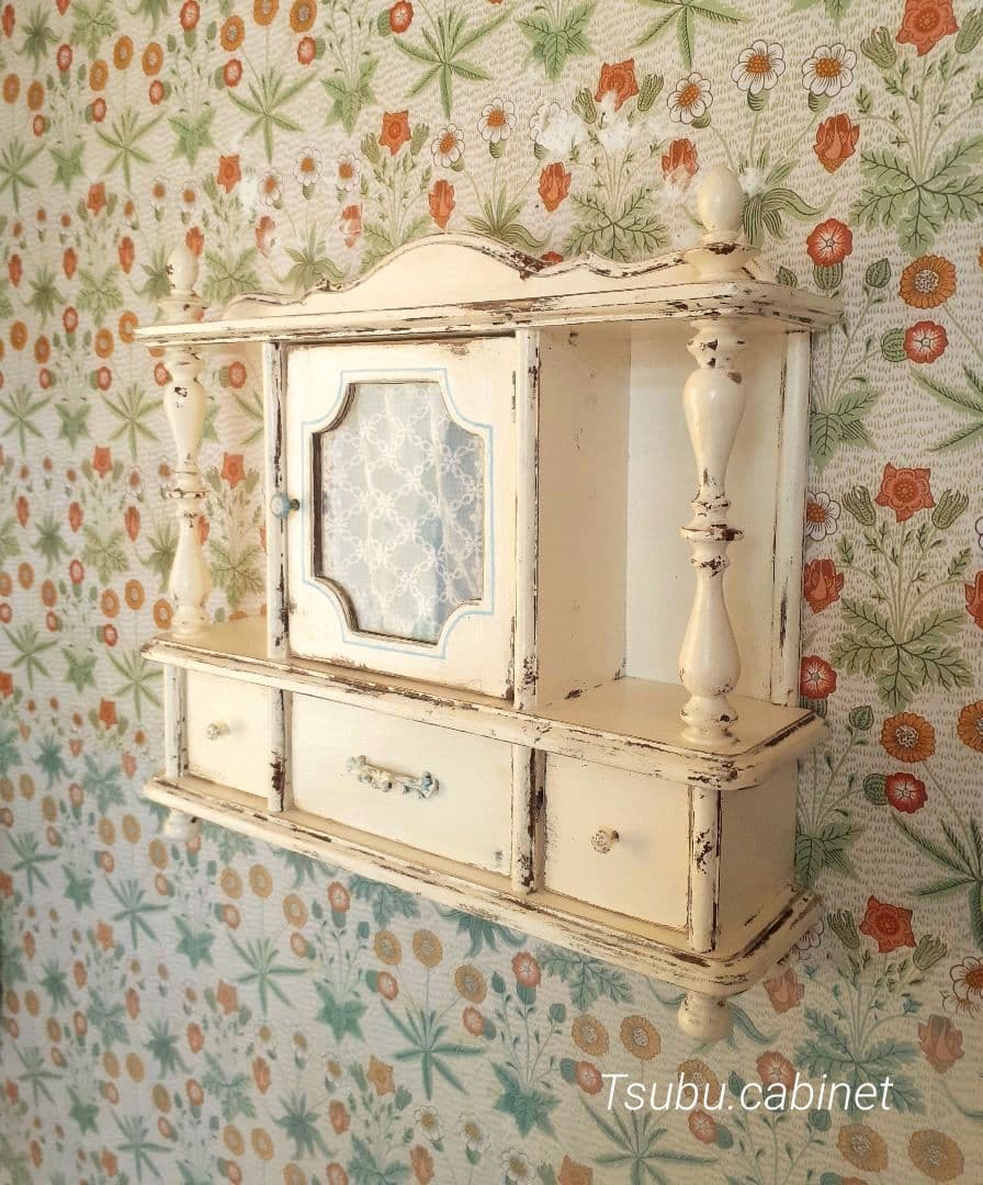 アンティーク・ヴィンテージ調　シャビー　ウォールシェルフ　キャビネット