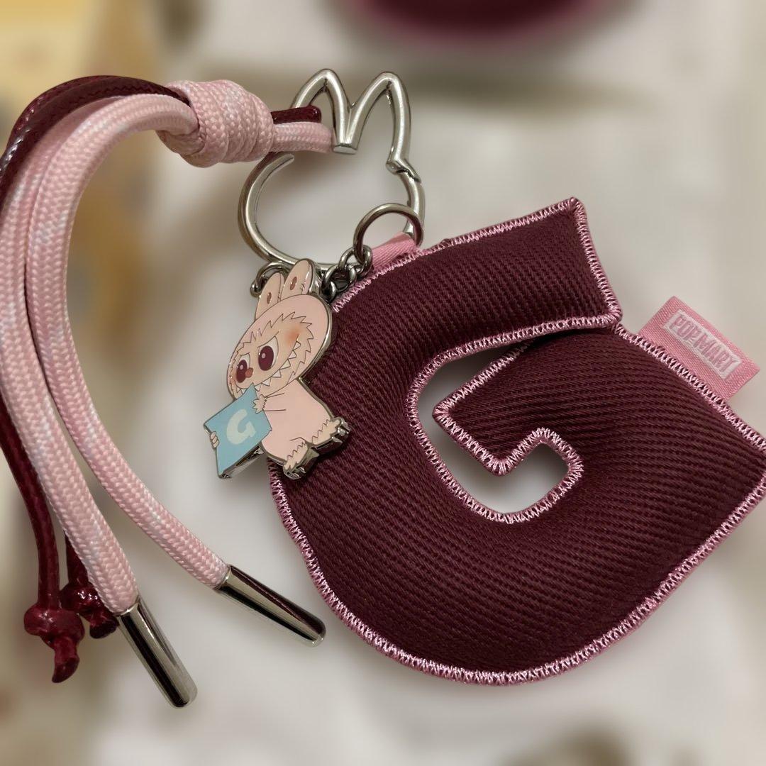 ラブブ PIN FOR LOVE アルファベットペンダント G - メルカリ