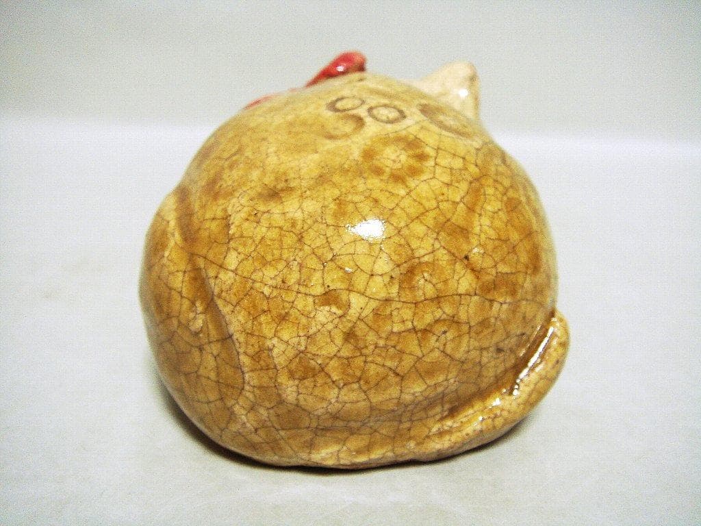 926『黄瀬戸 眠り猫』陶器　/骨董品 古美術 アンティーク 古玩