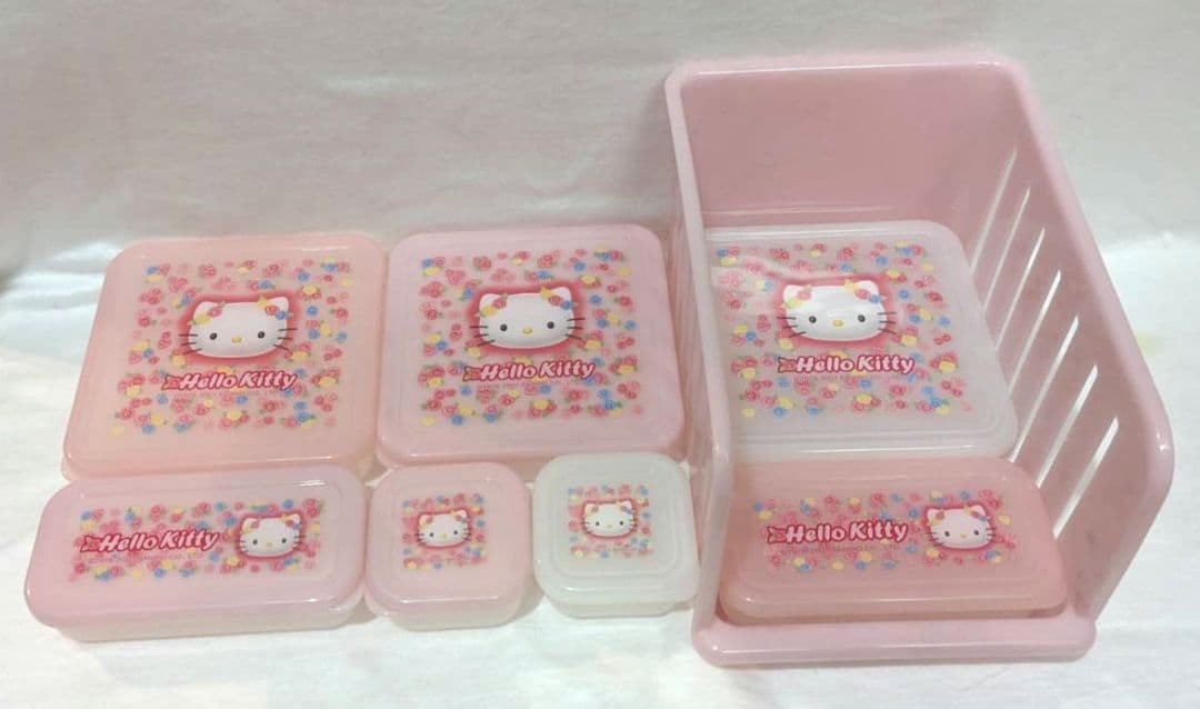 ハローキティ 食品保存容器 7個セット