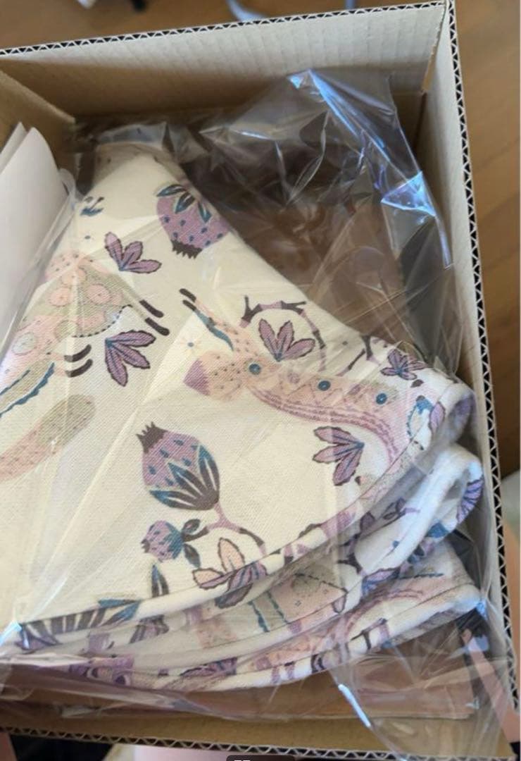 KlausHaapaniemiクッションカバー:Rabbit Round