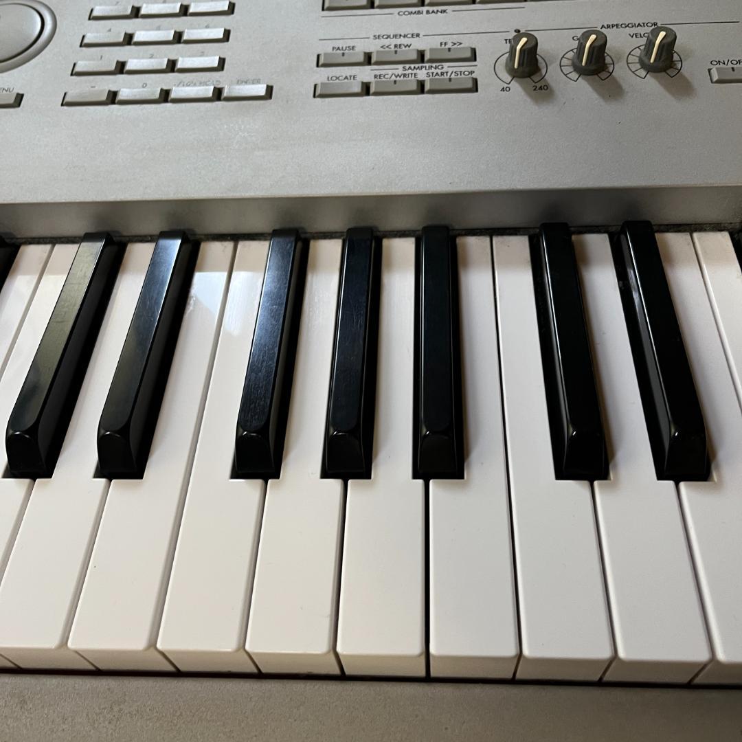 KORG TRITON Pro-X 88鍵 シンセサイザー 動作確認済