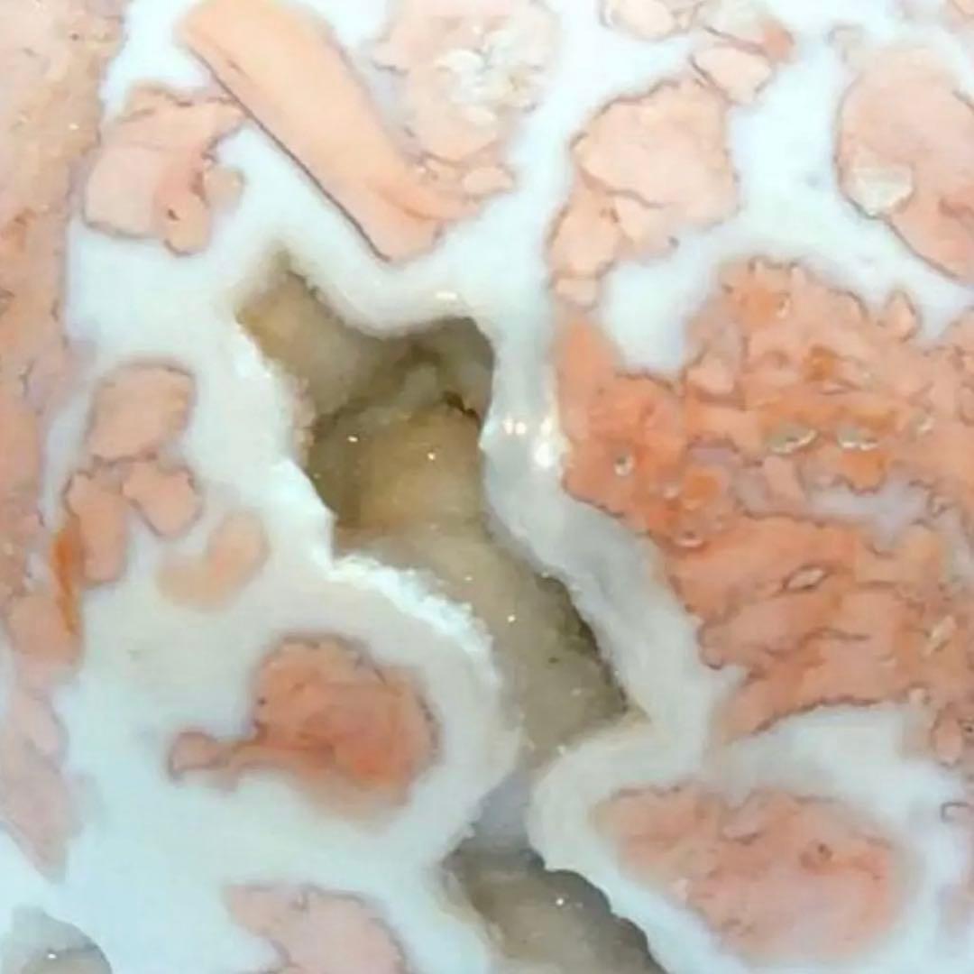 1点もの　天然石　ジオード桜瑪瑙　スカル　置き物　ピンクアゲート