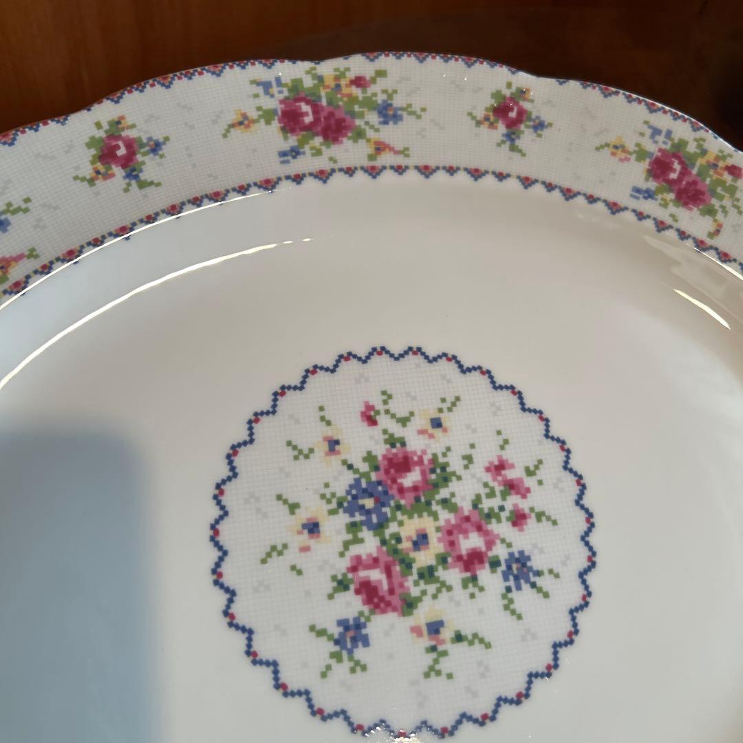 153◆ロイヤル・アルバート　楕円形サービングプラター　プチポワン