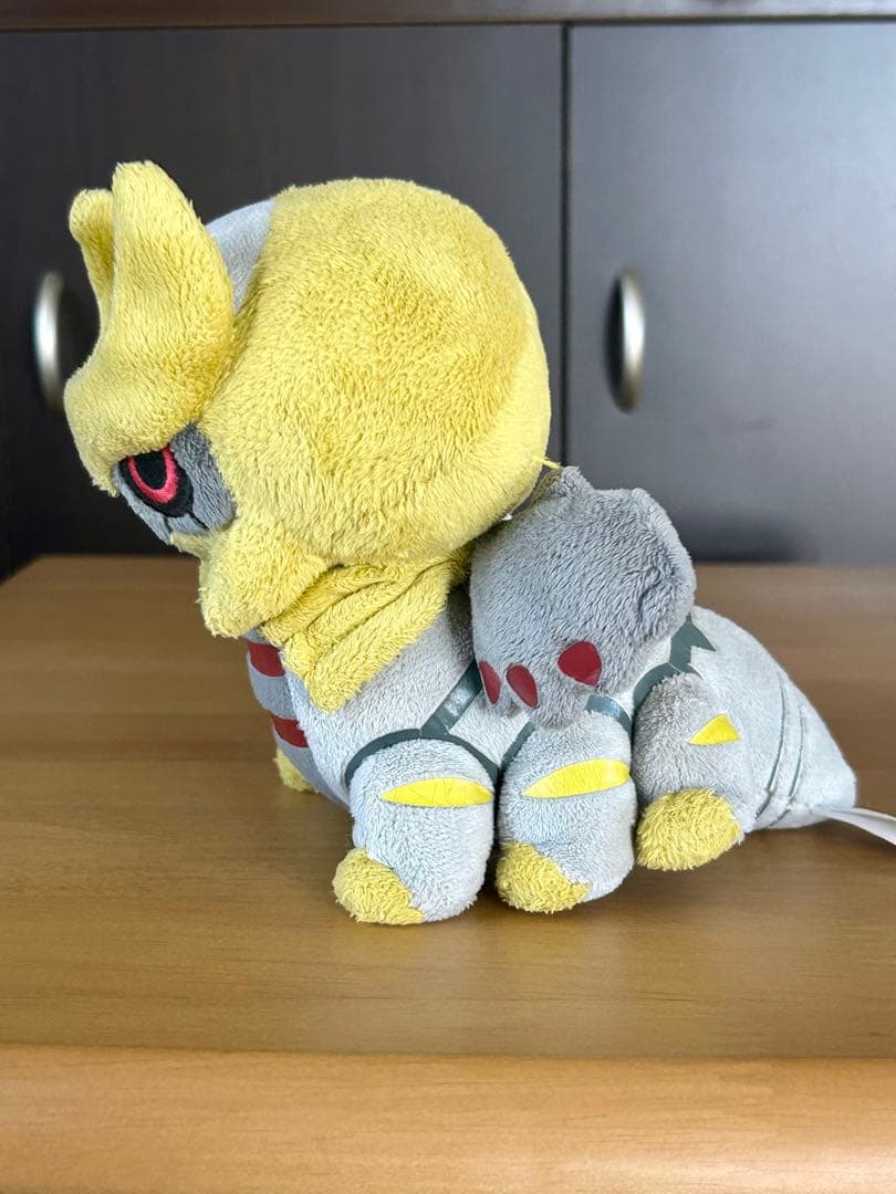 ポケモン ポケドール ギラティナ ぬいぐるみ - メルカリ