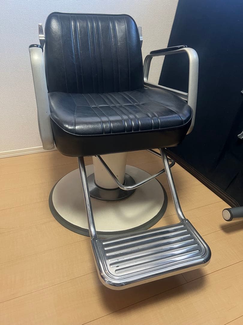 【entown66】タカラベルモント　バーバーチェア