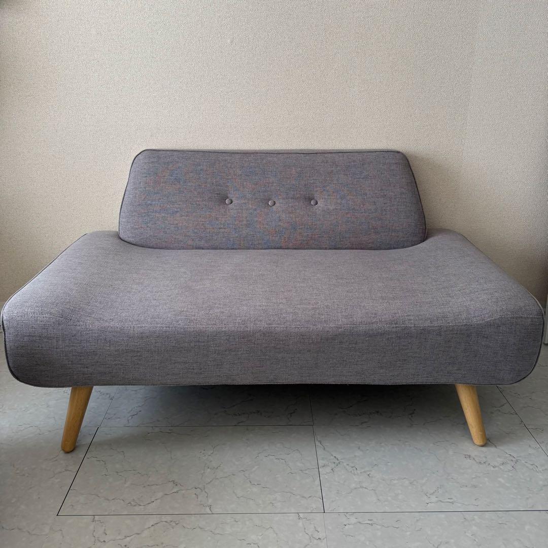 グレー 2人掛けソファ 136cm