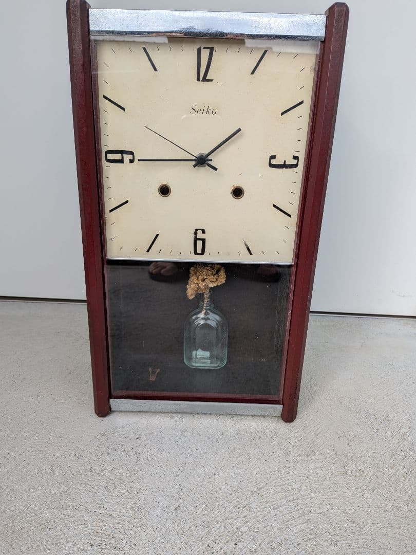 Seiko レトロ掛け時計 ミニ花瓶付き