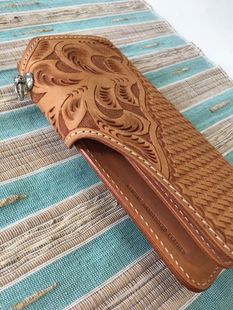 新品訳あり　牛革　サドルレザー　長財布　手彫り