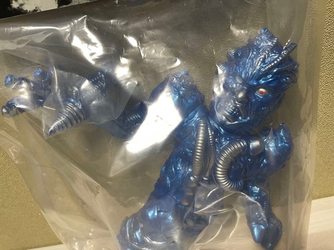 鉄男 ソフビ 留之助商店限定 メタリックブルー - メルカリ