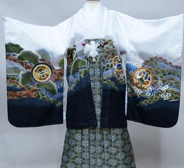 七五三 五歳 男児 羽織袴フルセット 鷹 白地 紋袴 袴変更可能 NO38808