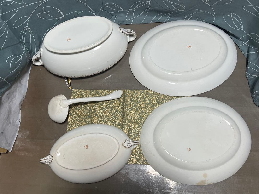 ウェッジウッド テリーヌ オーバルプレート レードルの5点セット