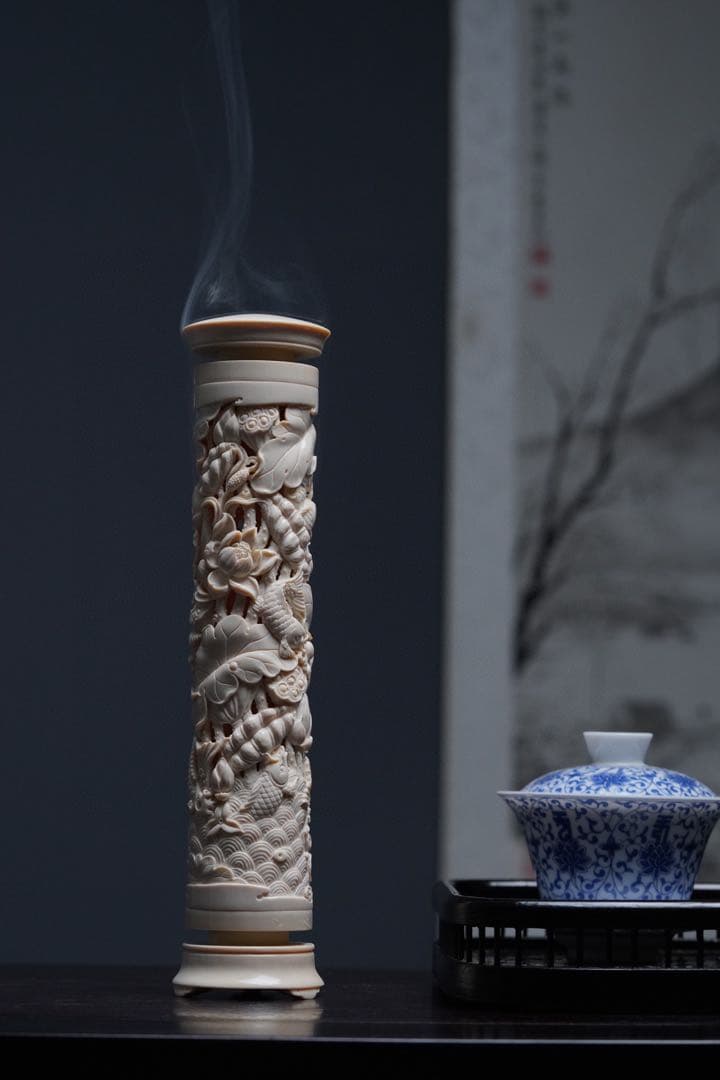 天然マンモス牙美しい手作り彫刻荷趣·八方来財香筒