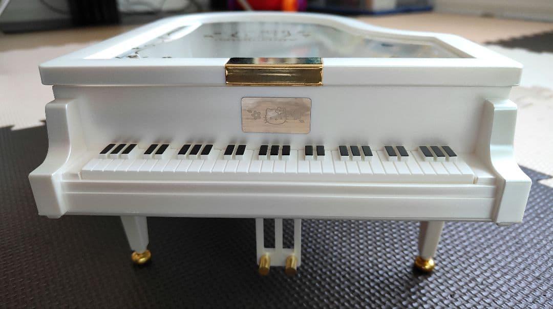 ハローキティ グランドピアノ型 オルゴール