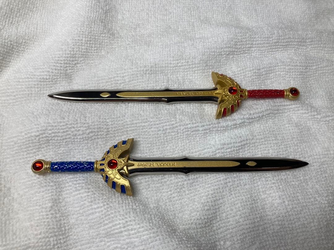 ドラゴンクエストメタリックアイテムズギャラリーロトの剣、王者の剣紅