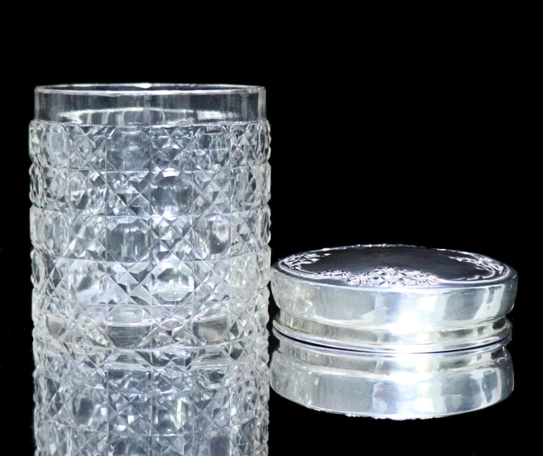 オールド・バカラ シルバー925銀装飾花柄蓋物 ディアマン・ピエーリー小物入れ