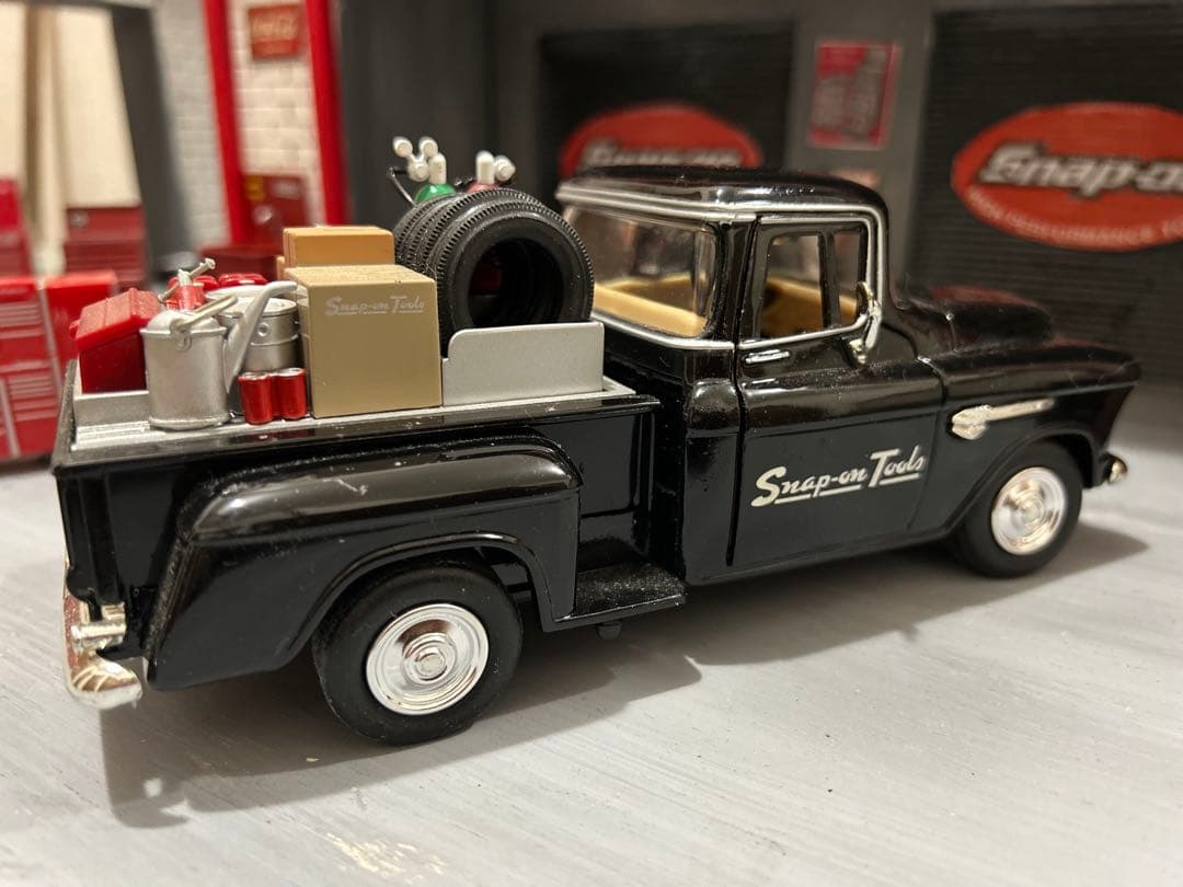 電動リフト　1/24、スナップオントラック、 ディスプレイはおまけ