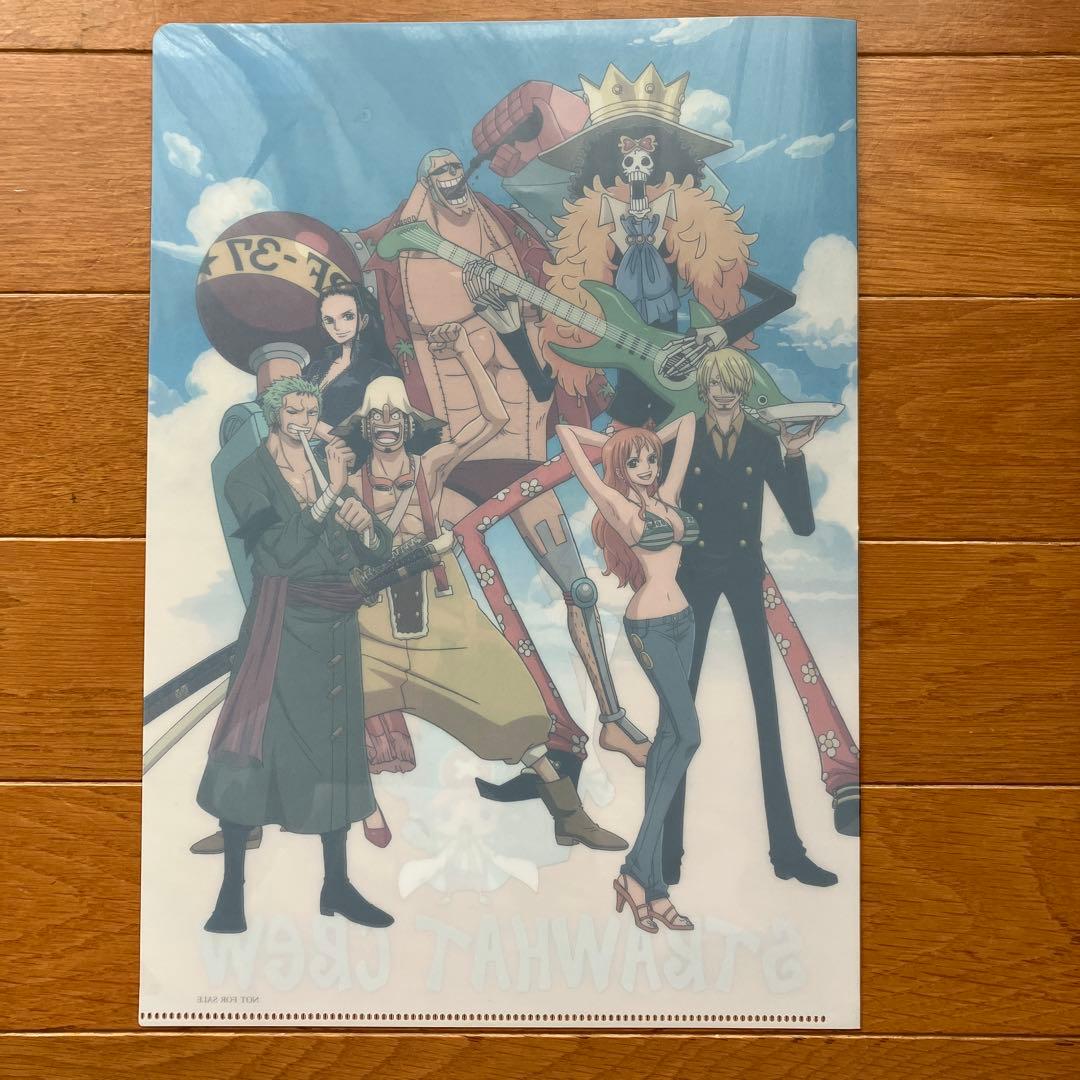 ワンピース one piece A4クリアファイル2枚セット - メルカリ
