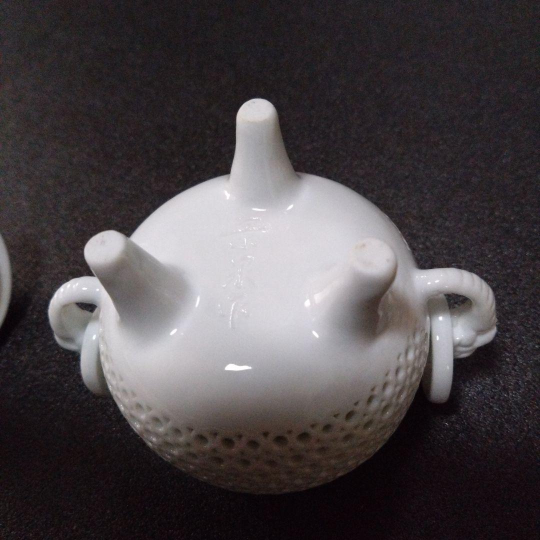 未使用 有田焼 景泉作 白磁透彫耳三足香炉　お祝い