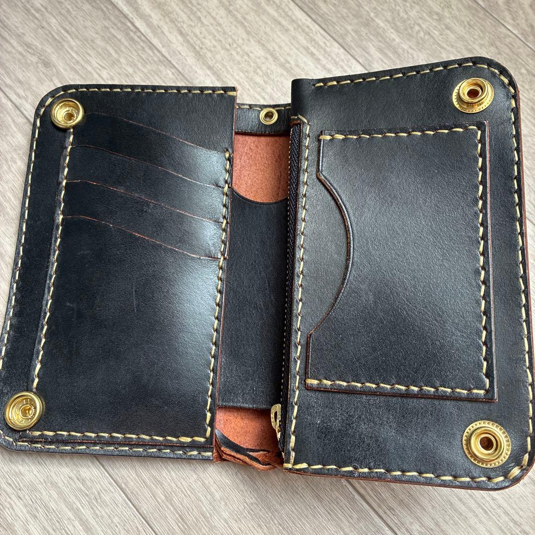 茶芯ブラック　ミドルトラッカーウォレット　真鍮　お札を折らずに収納