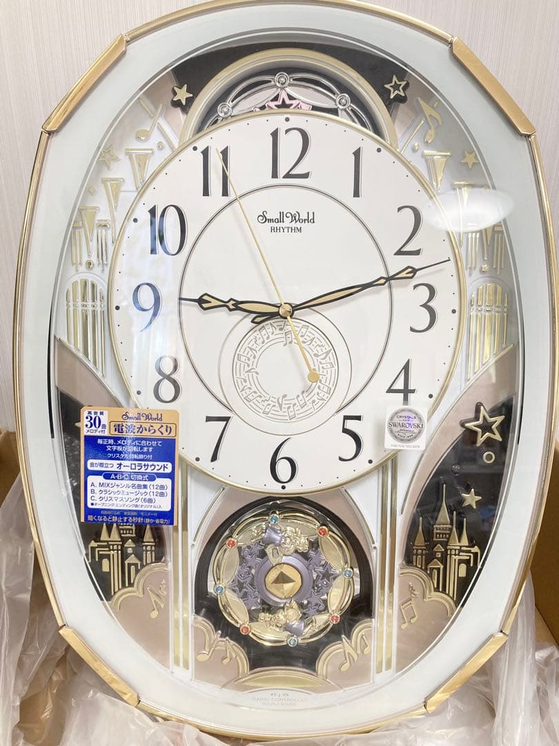 掛時計 オーバル型 スモールワールドノエルM(生産終了品) - メルカリ