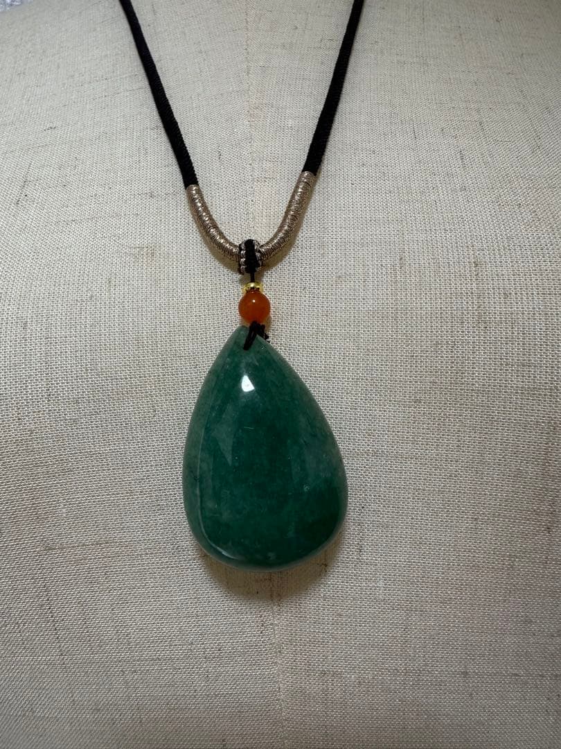 春節祭　水滴ネックレス　シャー太翠　ペンダント