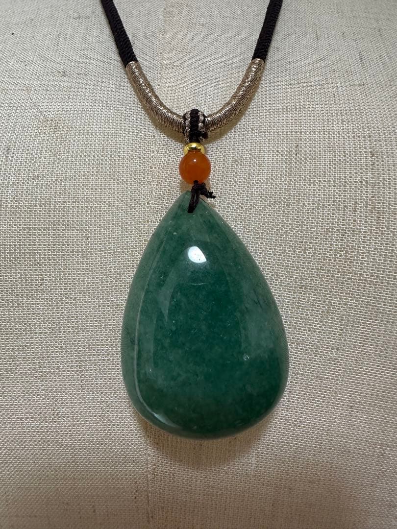 春節祭　水滴ネックレス　シャー太翠　ペンダント