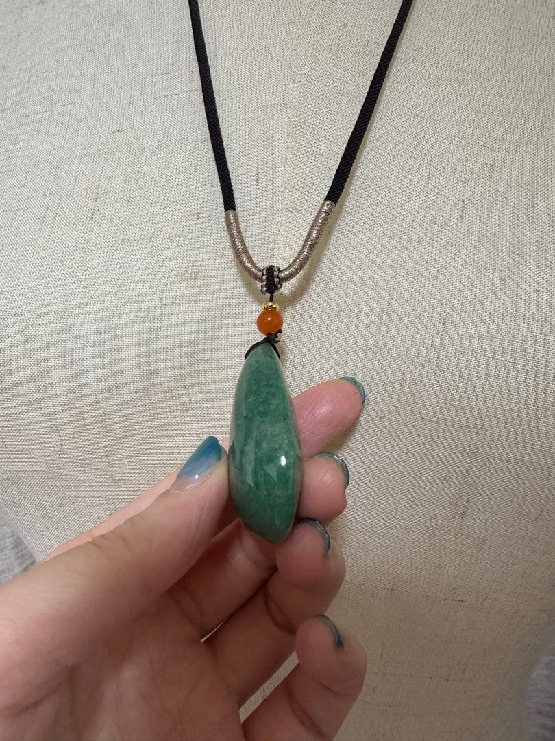 春節祭　水滴ネックレス　シャー太翠　ペンダント