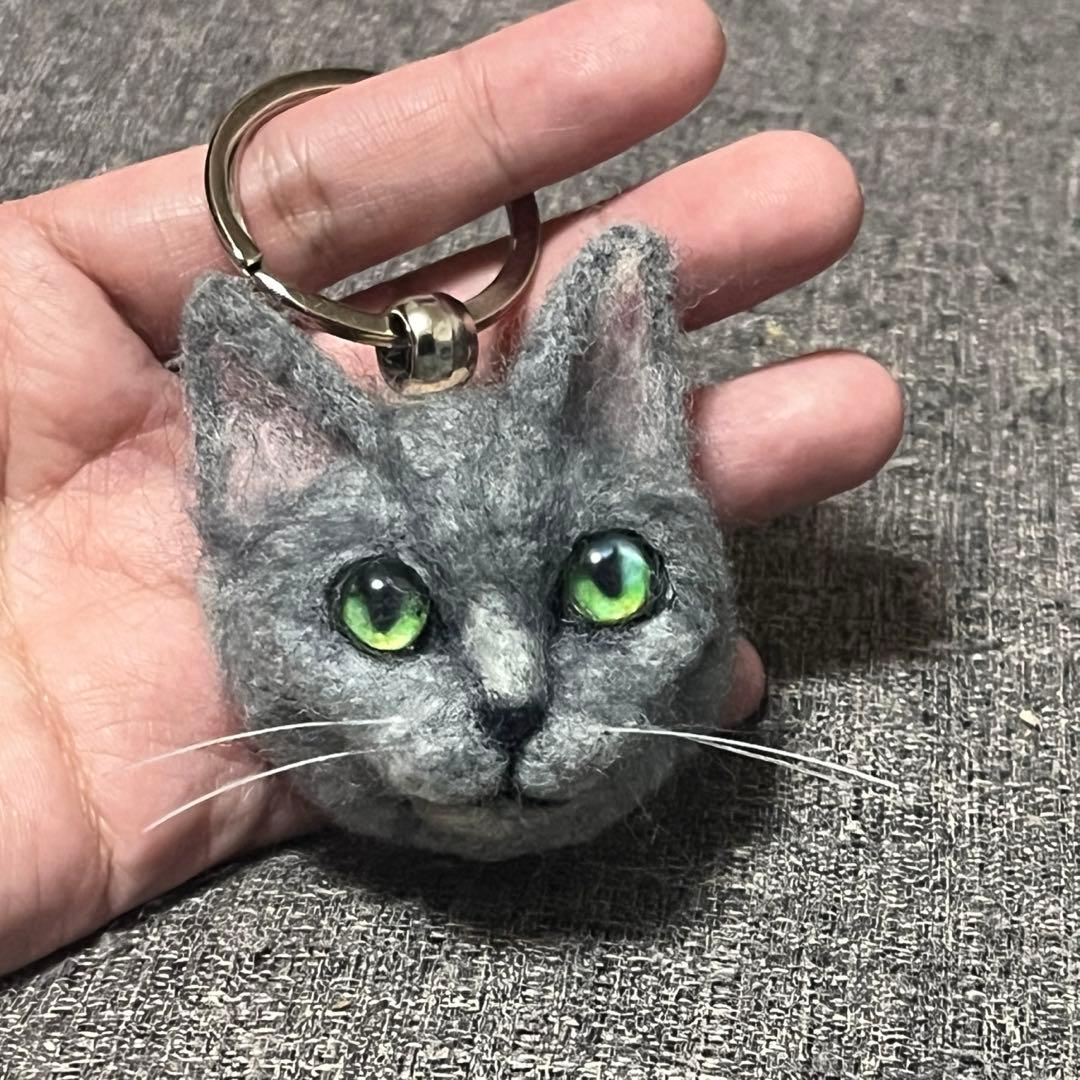 羊毛フェルト 猫 キーホルダー ロシアンブルー - メルカリ