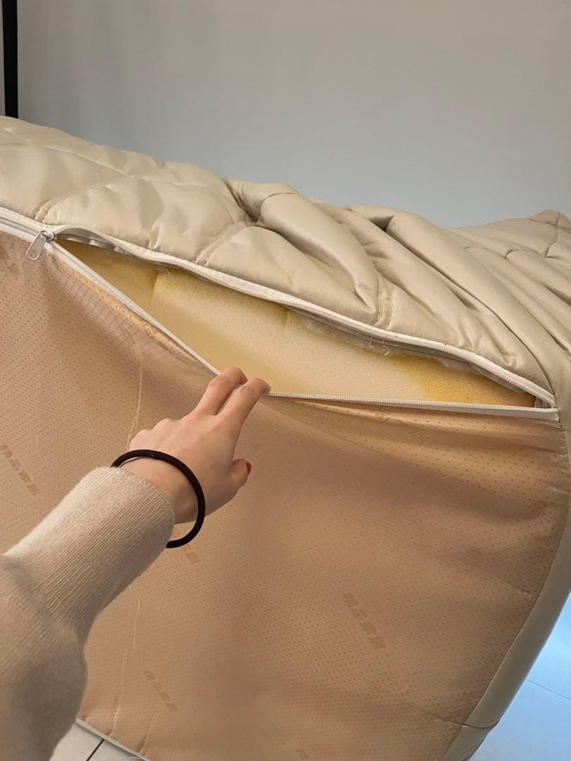 クリーム色 ボタン付き 1人掛けソファ　セット