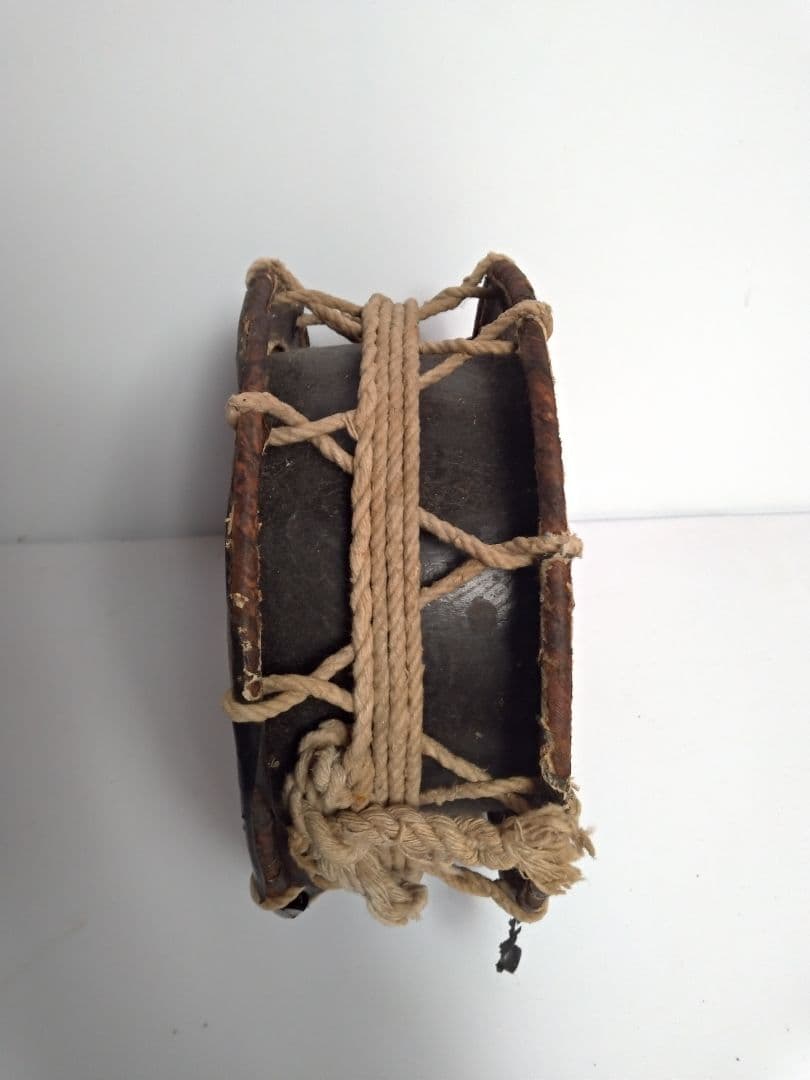 【注意！黒塗り部分傷、剥がれあり】締め太鼓