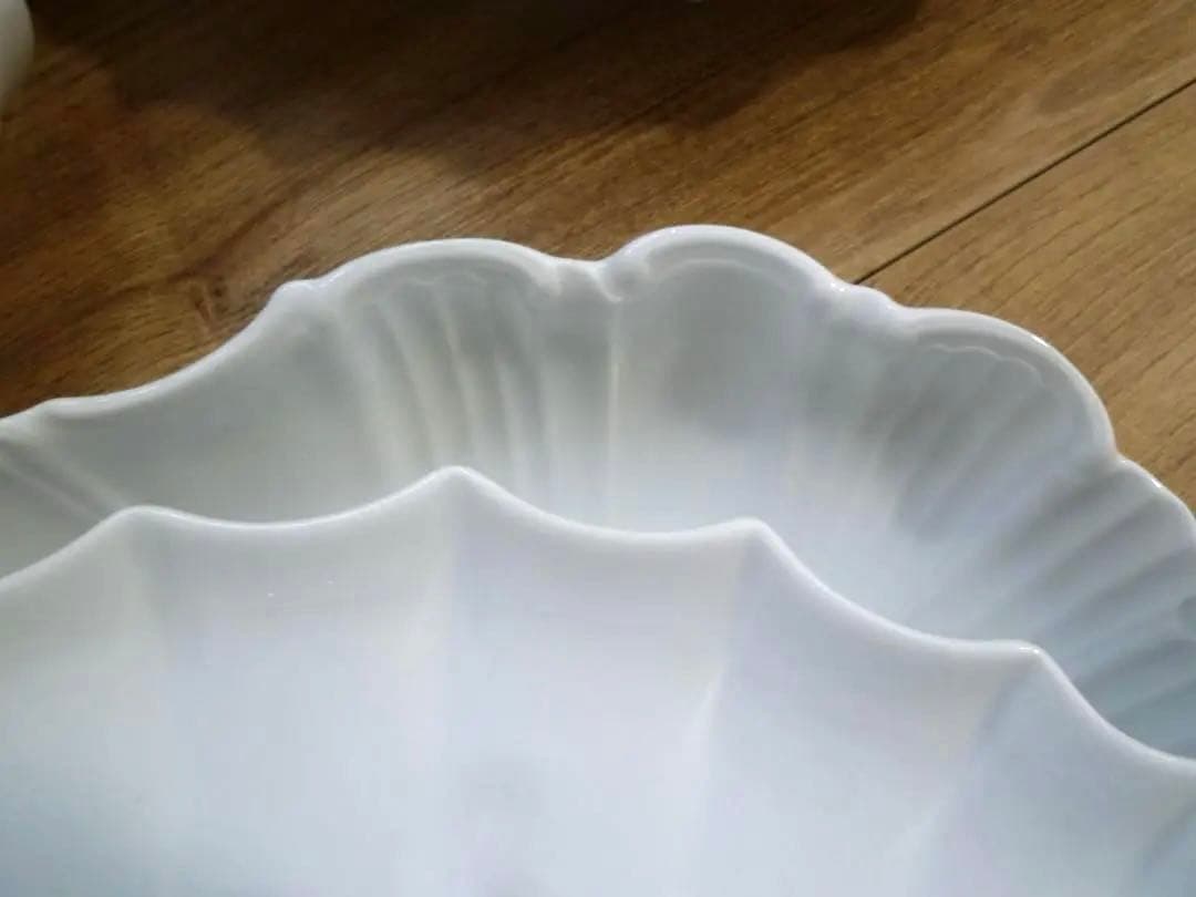 リチャードジノリ ベッキオホワイト シェルディッシュM、4枚