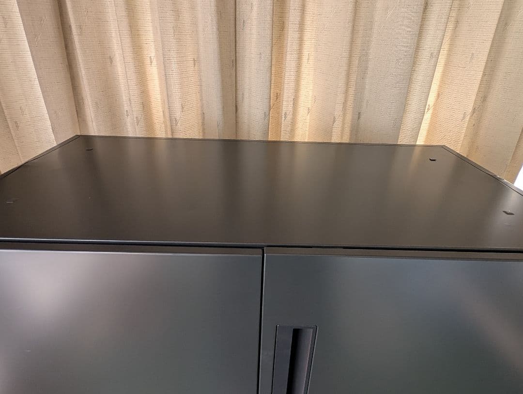 コクヨ　エディアシリーズ　ブラック両開きキャビネット