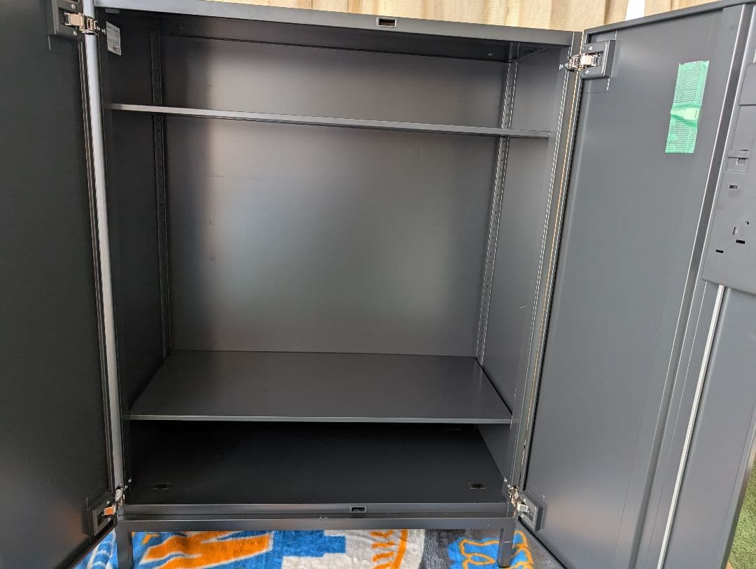 コクヨ　エディアシリーズ　ブラック両開きキャビネット