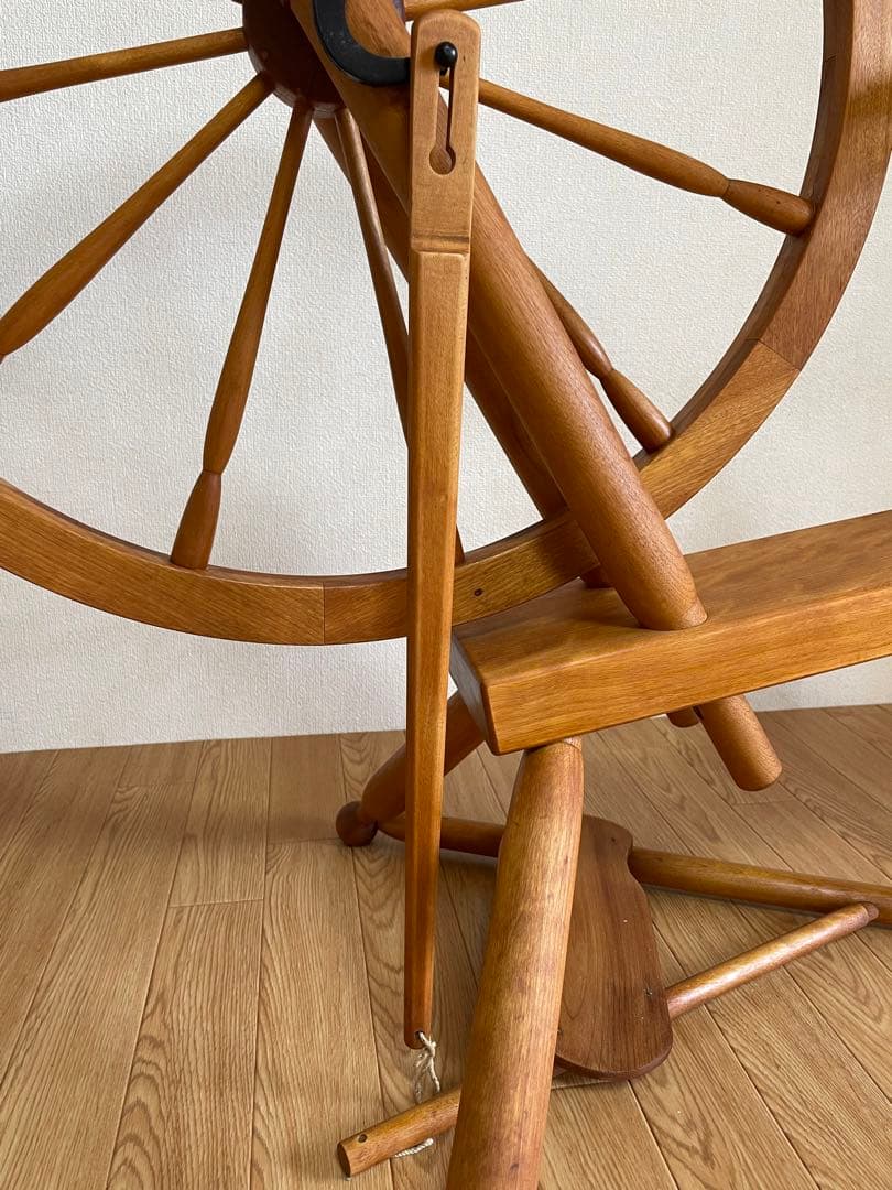 東京手織機　紡ぎ車