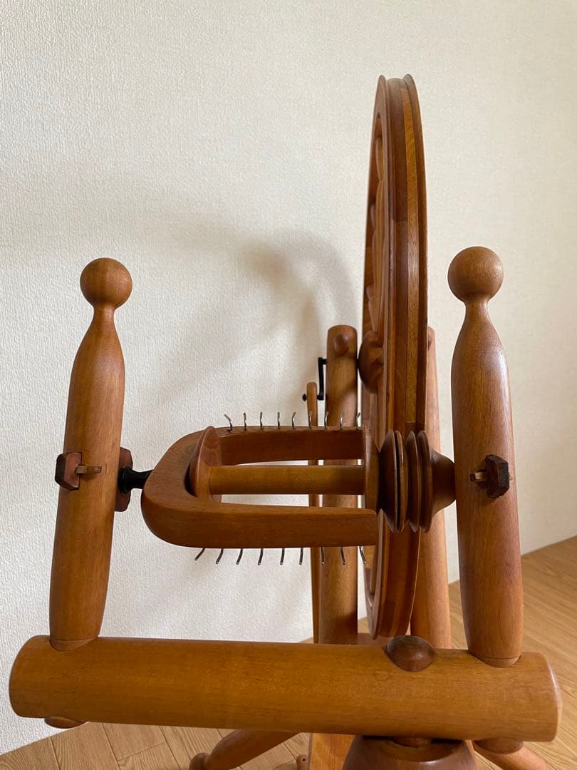 東京手織機　紡ぎ車