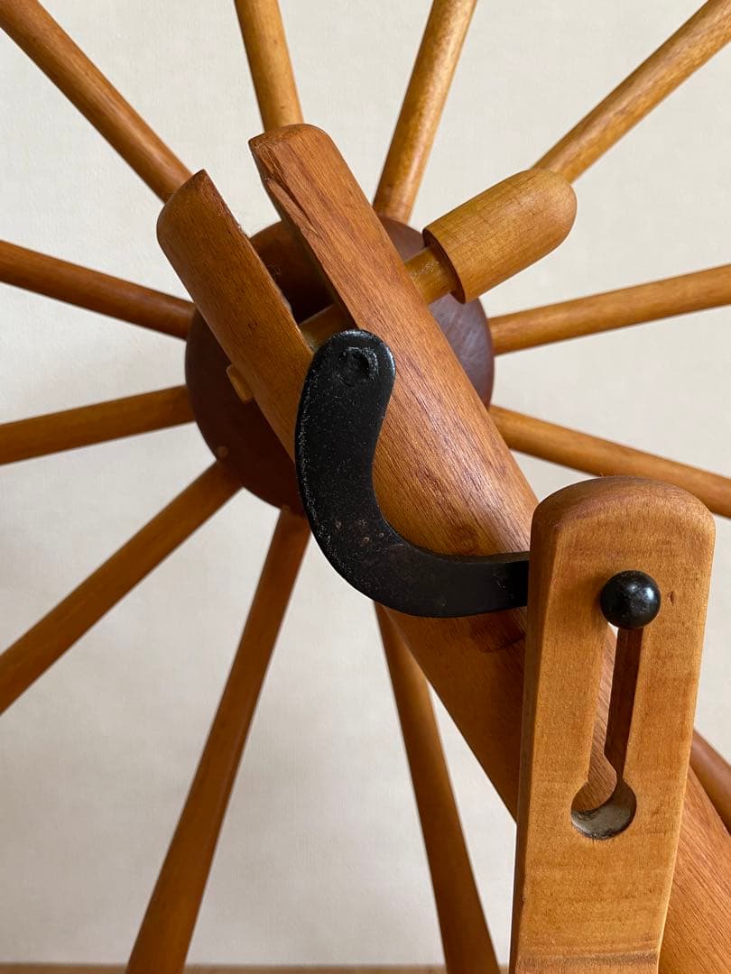 東京手織機　紡ぎ車