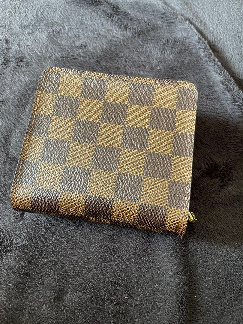 ルイヴィトン ダミエ 財布　LVコンパクトジップ　折りたたみ