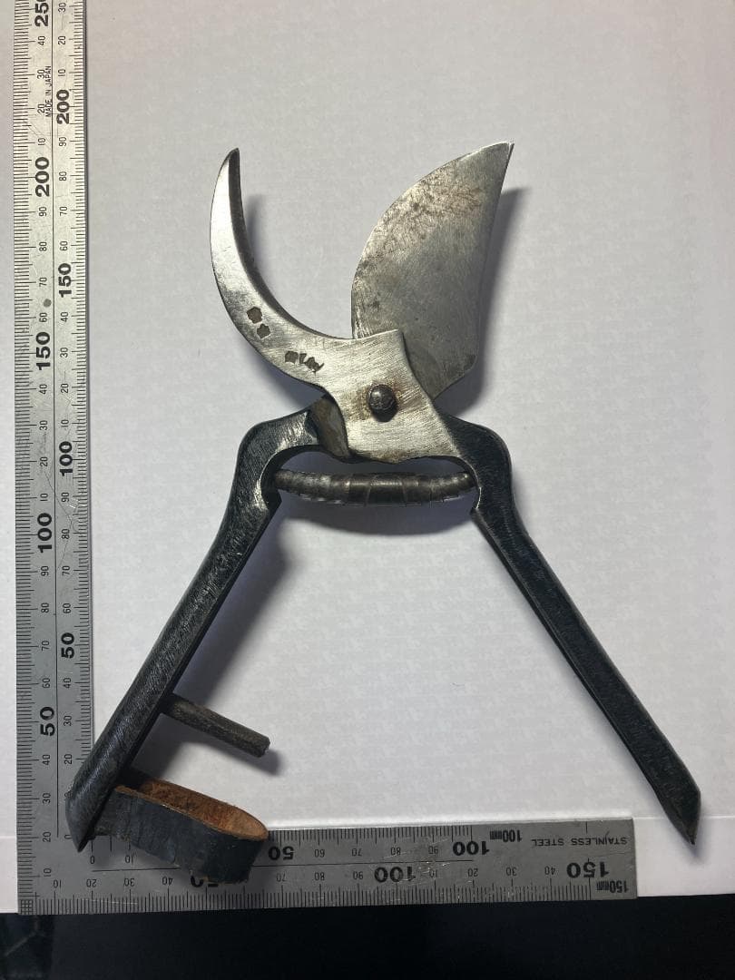 中古品　大鰐 三國剪定鋏製作所「薬師堂國定」津軽型 剪定鋏